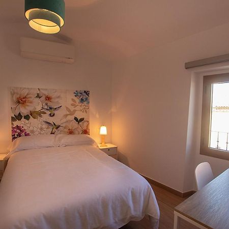 Apartamentos Turisticos Abrilymarzo Caces エクステリア 写真