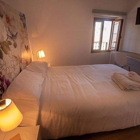 Apartamentos Turisticos Abrilymarzo Caces エクステリア 写真